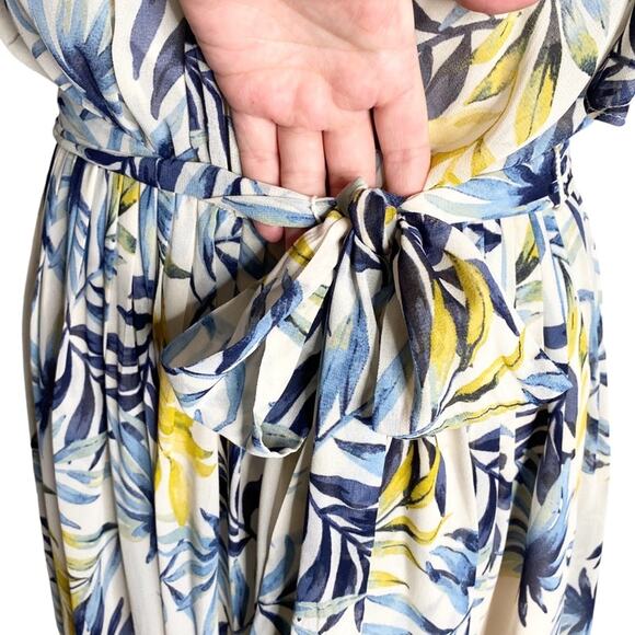 Gal Meets Glam Kiki Chiffon Flutter Sleeve Maxi Dress size 10 - Picture 8 of 12